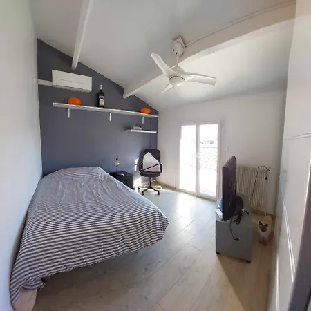 Apartamento Petit 2 Avec Terasse Dans Grimaude *
